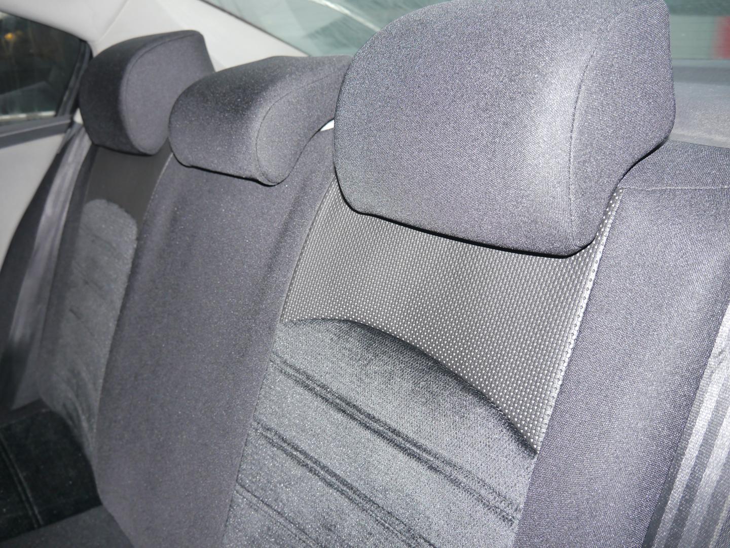Housses de siège protecteur pour Chevrolet Captiva No2